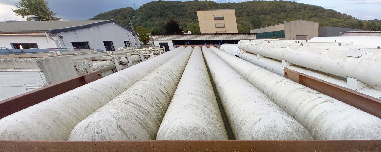 FRUEHAUF Gas tank tube semi-trailer used for compressed helium, hydrogen, Wasserstoff - Semirreboque tanque: foto 5 FRUEHAUF Gas tank tube semi-trailer used for compressed helium, hydrogen, Wasserstoff - Semirreboque tanque: foto 5