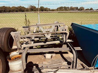 Schmitz Cargobull Reserveband steunen - Jantes e pneus por Camião: foto 2 Schmitz Cargobull Reserveband steunen - Jantes e pneus por Camião: foto 2