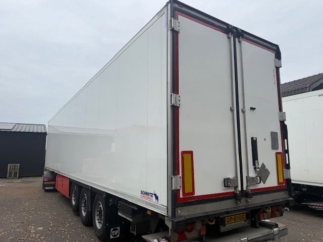 Schmitz Cargobull Thermoking SLXe 300 weinig uren Laadklep Liftas - Semi-reboque frigorífico: foto 2 Schmitz Cargobull Thermoking SLXe 300 weinig uren Laadklep Liftas - Semi-reboque frigorífico: foto 2
