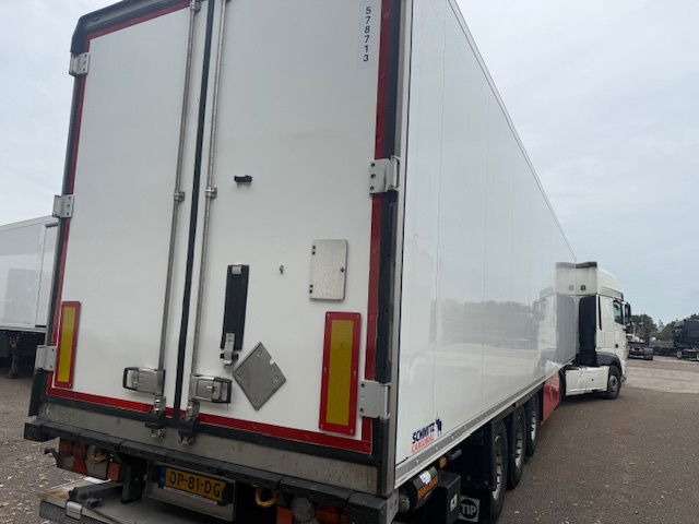 Schmitz Cargobull Thermoking SLXe 300 weinig uren Laadklep Liftas - Semi-reboque frigorífico: foto 3 Schmitz Cargobull Thermoking SLXe 300 weinig uren Laadklep Liftas - Semi-reboque frigorífico: foto 3