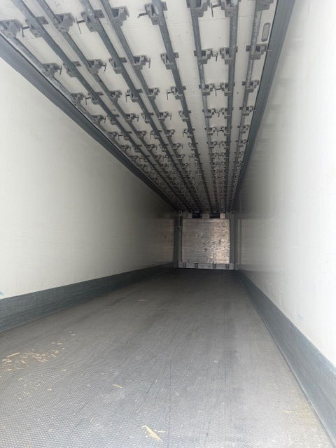 Schmitz Cargobull Vleeshanger Schade - Semi-reboque frigorífico: foto 3 Schmitz Cargobull Vleeshanger Schade - Semi-reboque frigorífico: foto 3