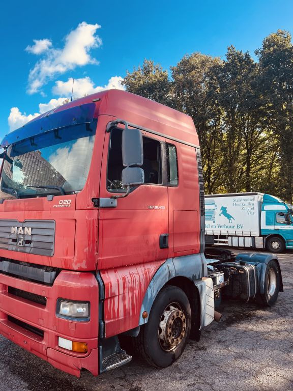 MAN TGA 18.430 .430 2 stuks Hydroliek - Tractor: foto 3 MAN TGA 18.430 .430 2 stuks Hydroliek - Tractor: foto 3