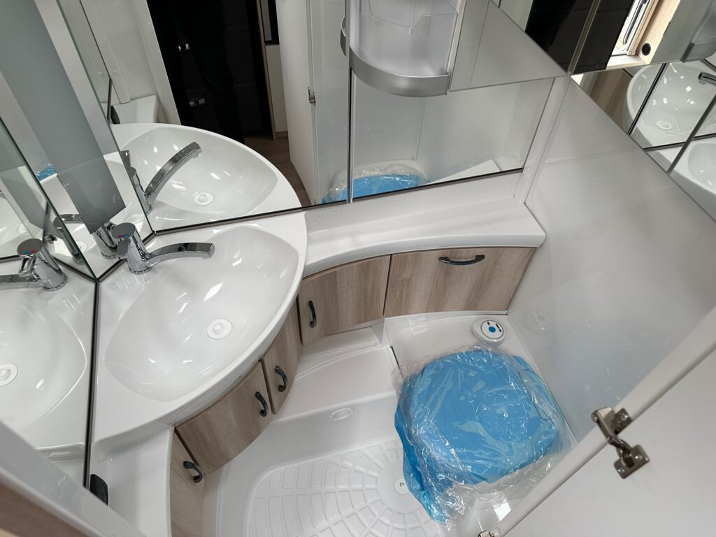Caravana novo DE LUXE 495 UL 2024: foto 10