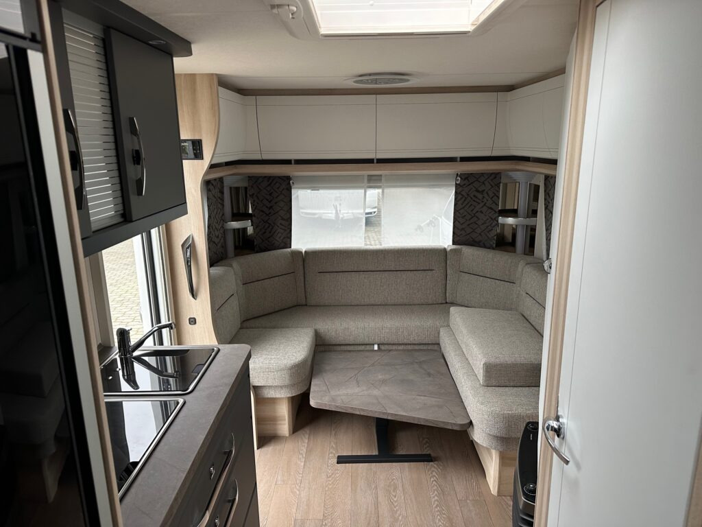 Caravana novo DE LUXE 495 UL 2024: foto 9