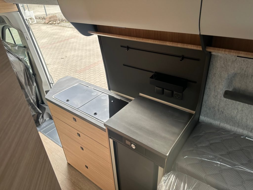 Campervan novo Hobby Maxia Van 680 ET 2023: foto 12