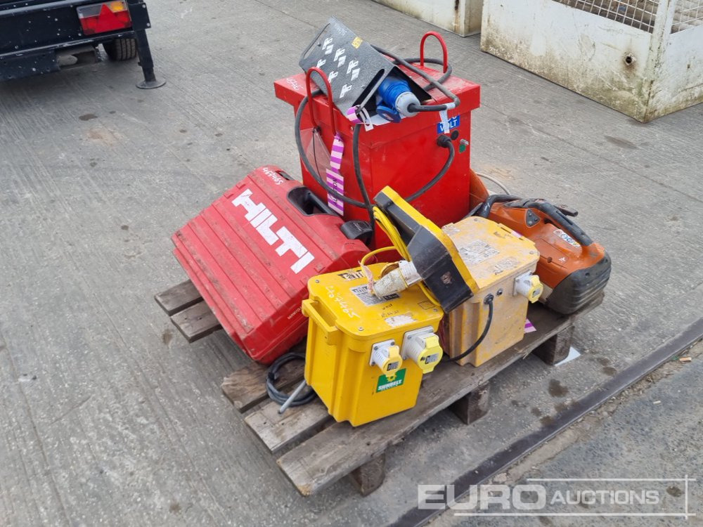 110 Volt Transformer (2 of), 230 Volt Distribution Box, 110Volt Site Transformer, 110 Volt Elite Light, Stihl Petrol Quick Cut Saw, Hilti TE 60-AVC/AVR 110 Volt Hammer Drill - Equipamento de construção: foto 3 110 Volt Transformer (2 of), 230 Volt Distribution Box, 110Volt Site Transformer, 110 Volt Elite Light, Stihl Petrol Quick Cut Saw, Hilti TE 60-AVC/AVR 110 Volt Hammer Drill - Equipamento de construção: foto 3