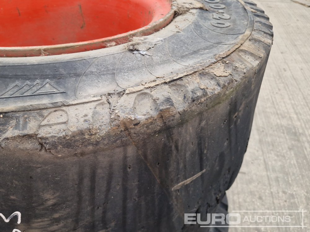 12.00-20 Tyre & Rim to suit 12 Ton Linde Forklift (6 of) - Pneu: foto 5 12.00-20 Tyre & Rim to suit 12 Ton Linde Forklift (6 of) - Pneu: foto 5