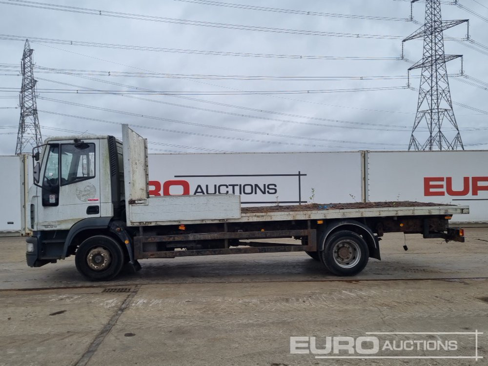 2004 Iveco 120E18 - Camião de caixa aberta/ Plataforma: foto 2 2004 Iveco 120E18 - Camião de caixa aberta/ Plataforma: foto 2