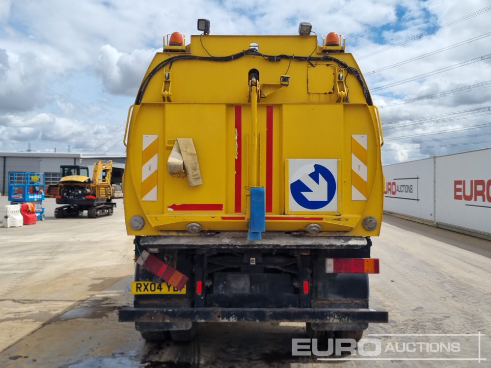 2004 Iveco ML130E18K - Varredora urbana: foto 4 2004 Iveco ML130E18K - Varredora urbana: foto 4