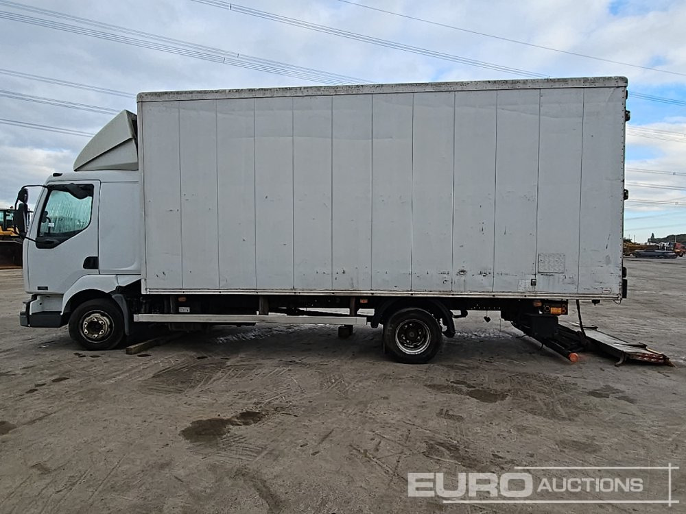 2004 Renault 150 DCI - Camião furgão: foto 2 2004 Renault 150 DCI - Camião furgão: foto 2