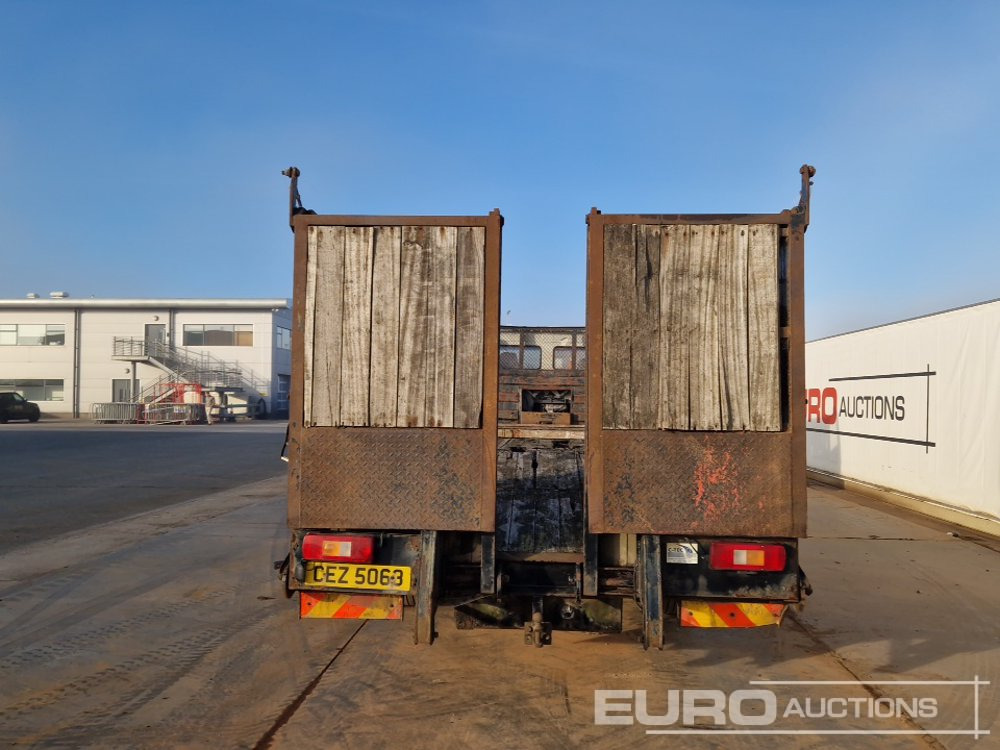 2005 Volvo FL220 - Camião de caixa aberta/ Plataforma: foto 4 2005 Volvo FL220 - Camião de caixa aberta/ Plataforma: foto 4