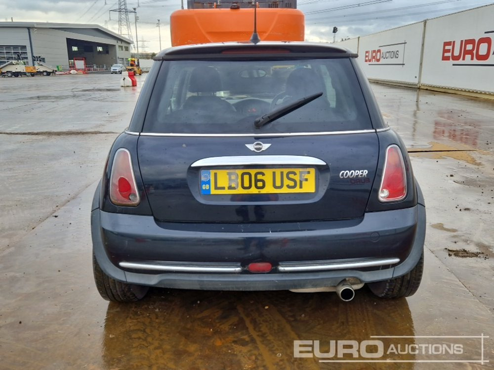 2006 Mini Cooper - Automóvel: foto 4 2006 Mini Cooper - Automóvel: foto 4