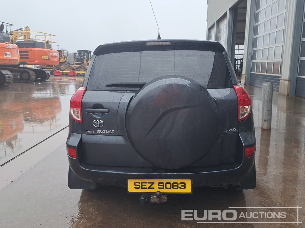 2006 Toyota RAV 4 - SUV: foto 4 2006 Toyota RAV 4 - SUV: foto 4