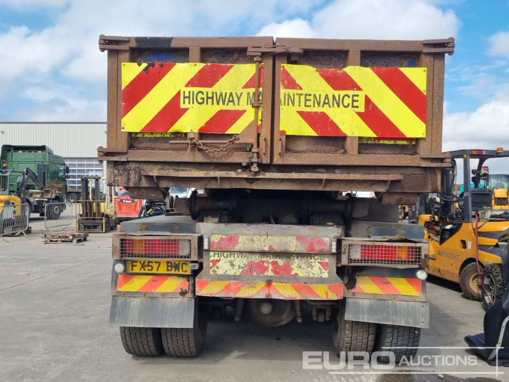 2007 Scania P380 - Camião polibenne: foto 4 2007 Scania P380 - Camião polibenne: foto 4