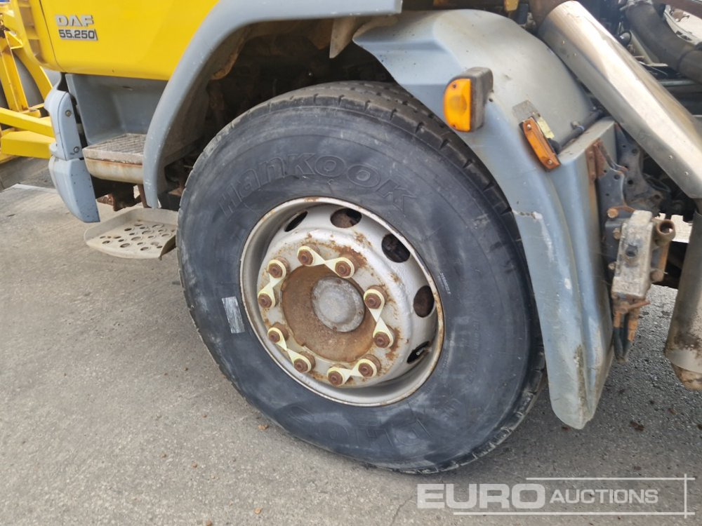 Camião basculante 2009 DAF LF55.250: foto 22