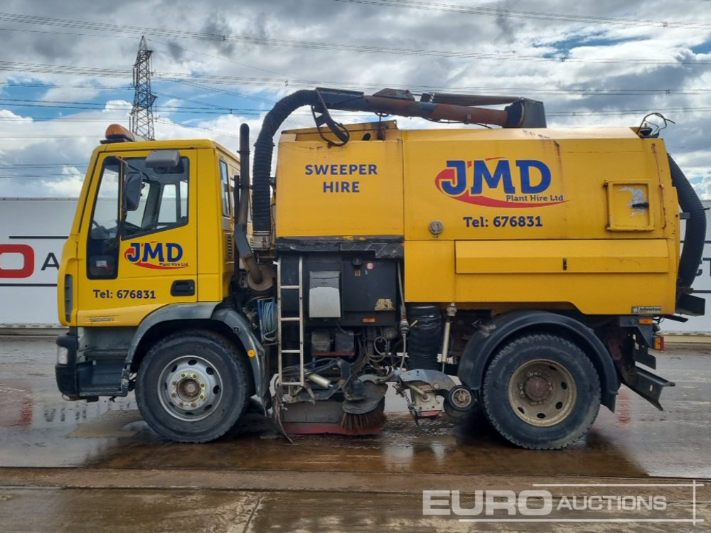 2009 Iveco Euro Cargo 150E21 - Varredora urbana: foto 2 2009 Iveco Euro Cargo 150E21 - Varredora urbana: foto 2