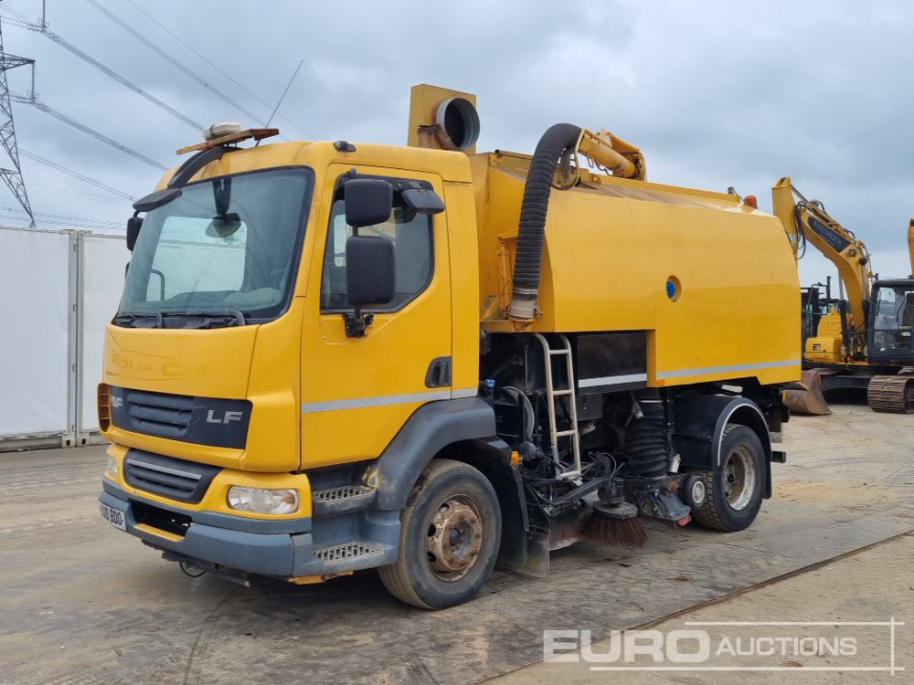 2010 DAF LF45 - Varredora urbana: foto 1 2010 DAF LF45 - Varredora urbana: foto 1