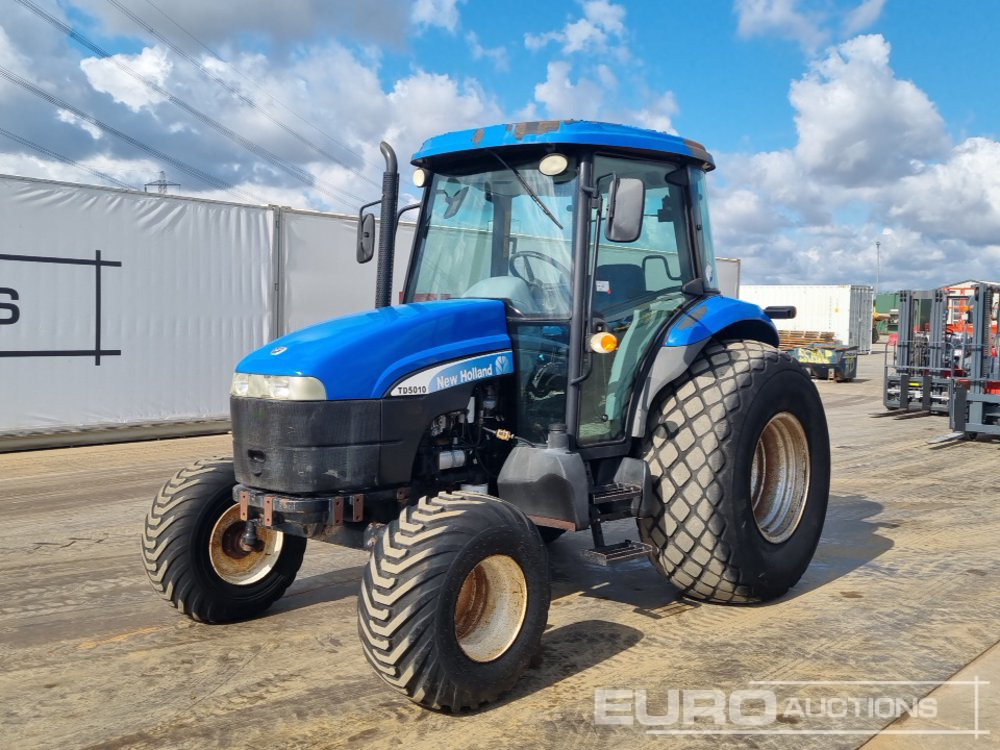 2010 New Holland TD5010 - Trator: foto 1 2010 New Holland TD5010 - Trator: foto 1