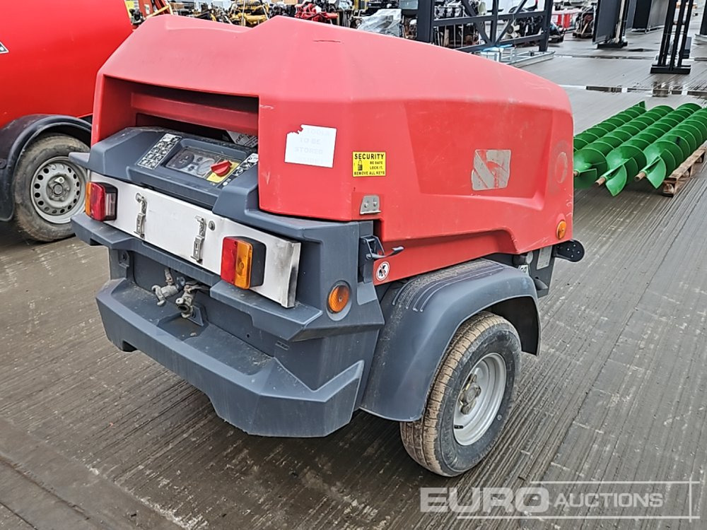 2011 Atlas Copco XAS48 90CFM - Compressor de ar: foto 5 2011 Atlas Copco XAS48 90CFM - Compressor de ar: foto 5