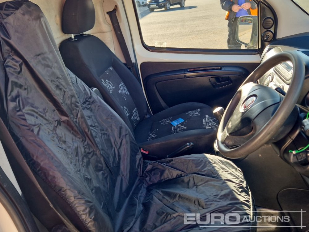 Furgão compacto 2011 Fiat Fiorino: foto 13