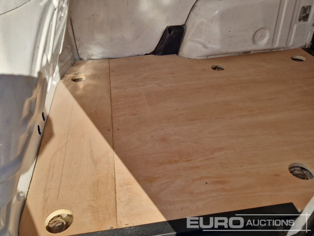 Furgão compacto 2011 Fiat Fiorino: foto 23