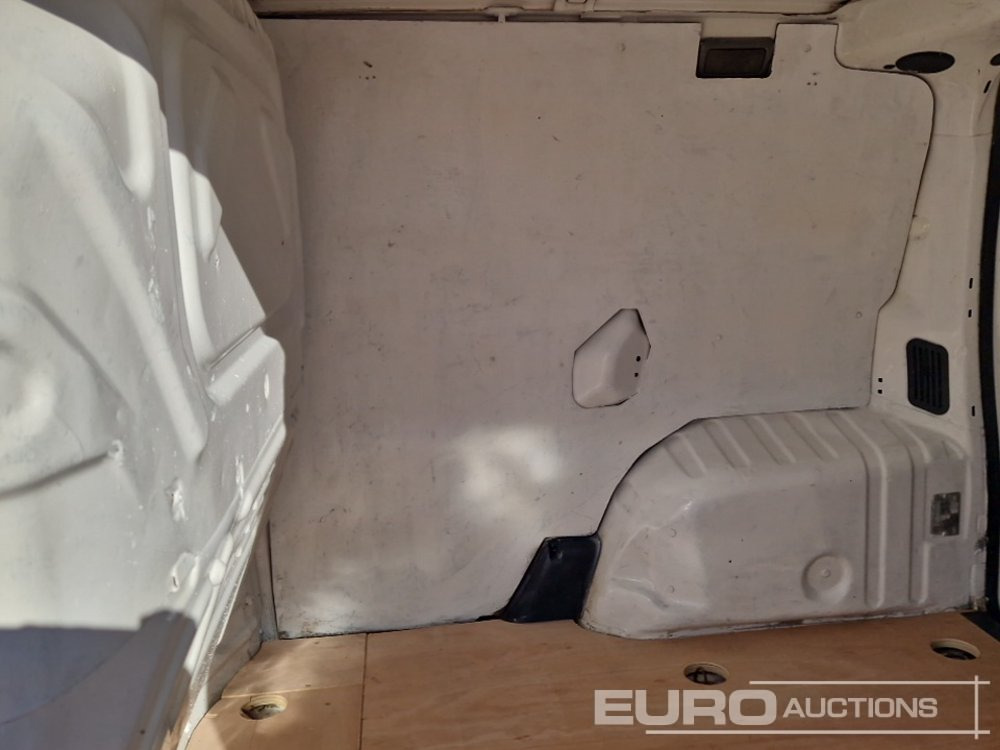 Furgão compacto 2011 Fiat Fiorino: foto 24