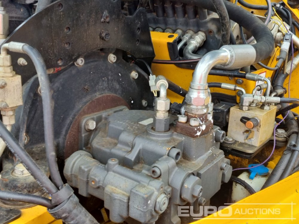 Mini escavadeira 2011 JCB 8085ZTS: foto 20
