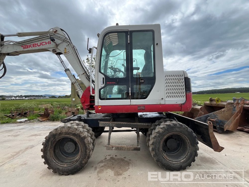 2011 Takeuchi TB175W - Escavadeira de rodas: foto 1 2011 Takeuchi TB175W - Escavadeira de rodas: foto 1
