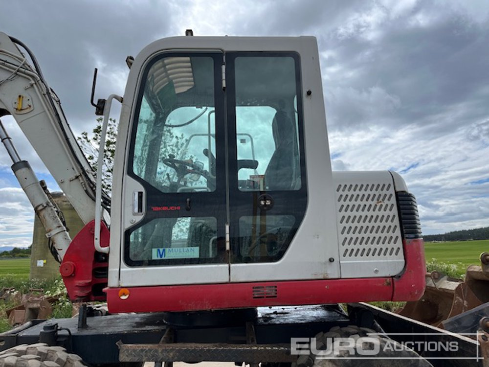 2011 Takeuchi TB175W - Escavadeira de rodas: foto 2 2011 Takeuchi TB175W - Escavadeira de rodas: foto 2