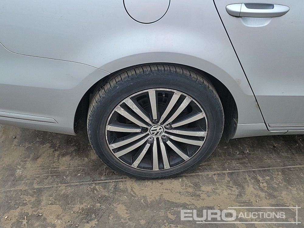 Automóvel 2011 Volkswagen Passat: foto 11