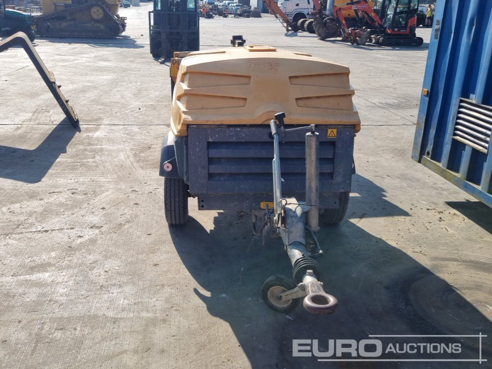 2012 Atlas Copco XAS37 - Compressor de ar: foto 2 2012 Atlas Copco XAS37 - Compressor de ar: foto 2