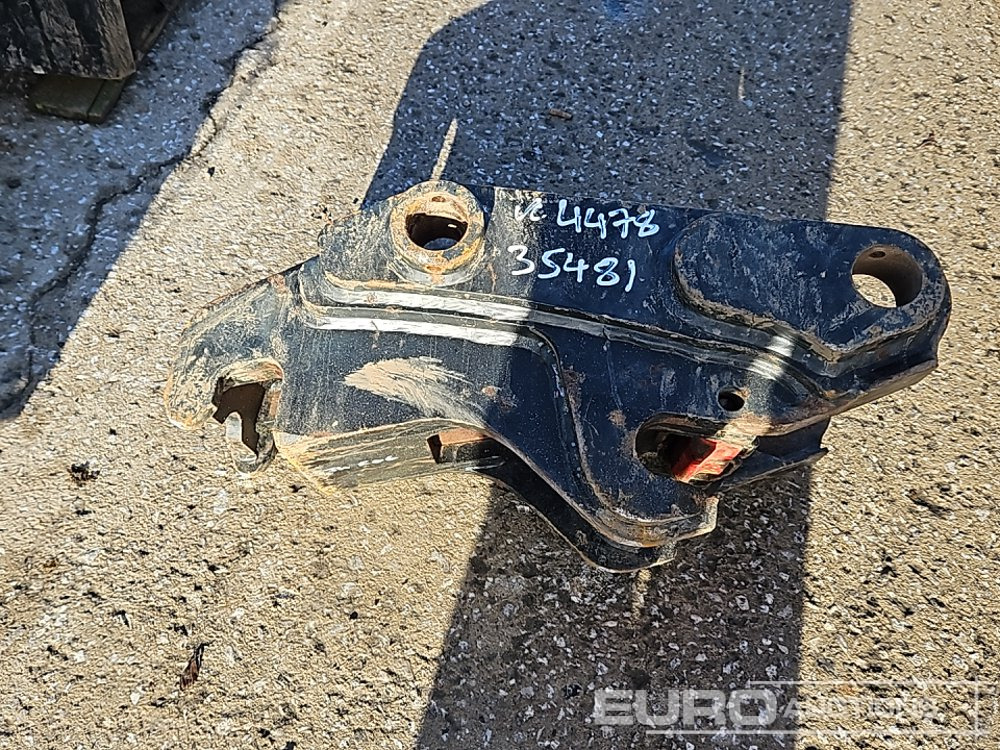 2012 CAT Hydraulic Double Lock QH 50mm Pin to suit 6-8 Ton Excavator - Acoplamento rápido: foto 5 2012 CAT Hydraulic Double Lock QH 50mm Pin to suit 6-8 Ton Excavator - Acoplamento rápido: foto 5