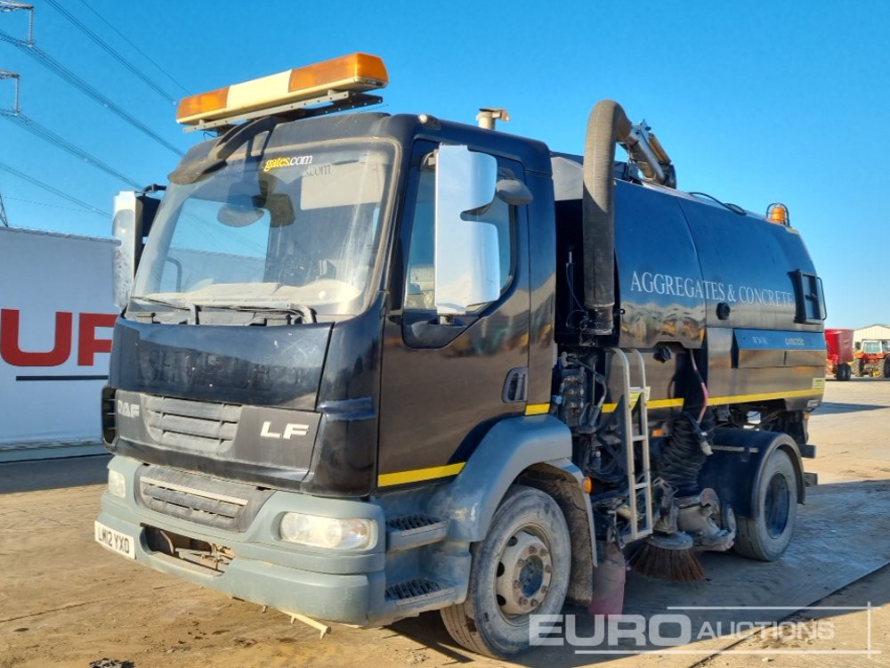 2012 DAF LF55.220 - Varredora urbana: foto 1 2012 DAF LF55.220 - Varredora urbana: foto 1