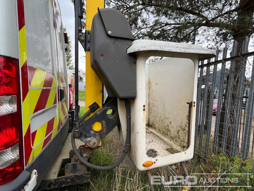 Caminhão com plataforma aérea 2013 Iveco 70C17: foto 10 Caminhão com plataforma aérea 2013 Iveco 70C17: foto 10