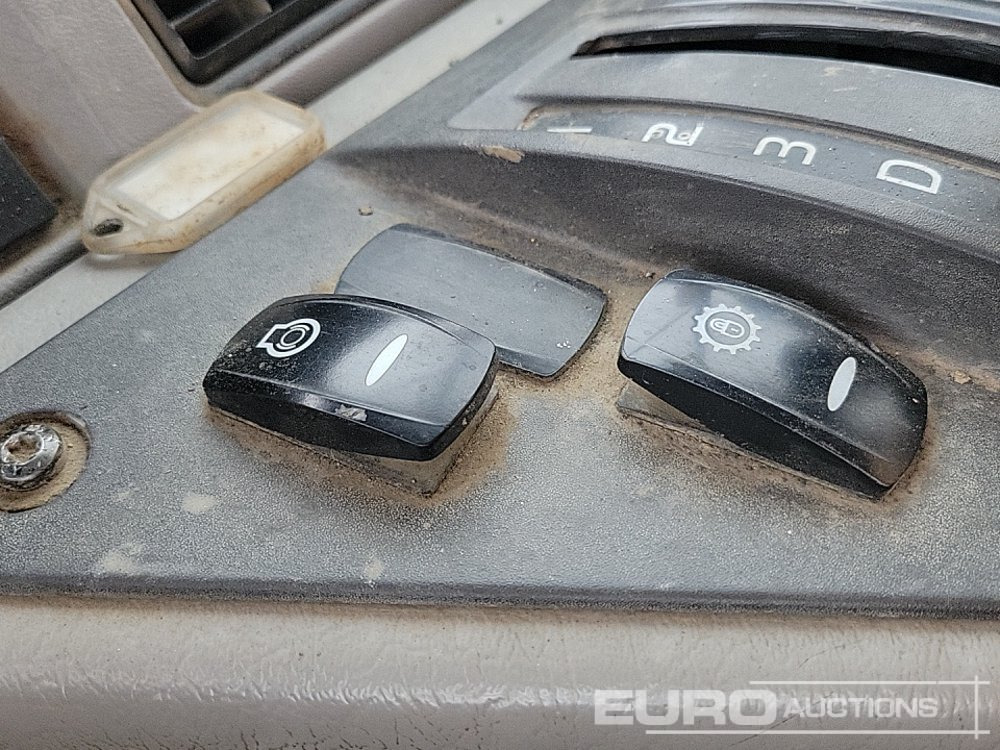 Caminhão articulado 2013 Volvo A30F: foto 48