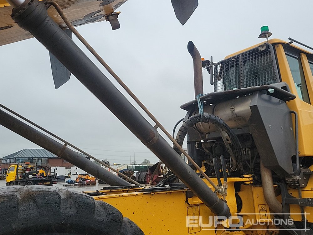 Caminhão articulado 2013 Volvo A30F: foto 21