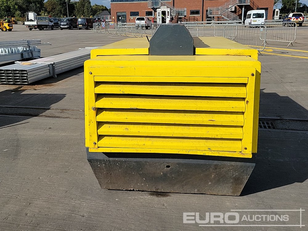 2014 Atlas Copco XAHS 186 - Compressor de ar: foto 2 2014 Atlas Copco XAHS 186 - Compressor de ar: foto 2