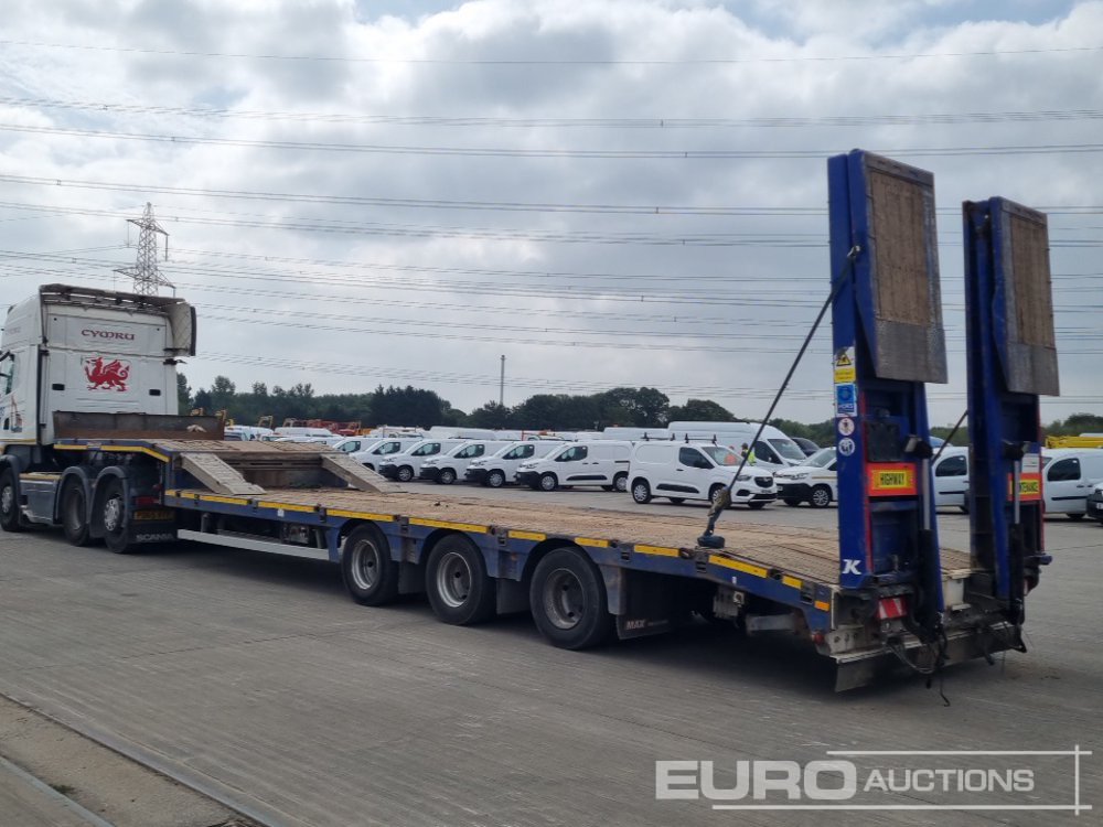 2014 Faymonville Tri Axle Step Frame Low Load Trailer, Neck Ramps, Hydraulic Flip Toe Ramps (Plating Certificate Available) - Semi-reboque baixa: foto 3 2014 Faymonville Tri Axle Step Frame Low Load Trailer, Neck Ramps, Hydraulic Flip Toe Ramps (Plating Certificate Available) - Semi-reboque baixa: foto 3
