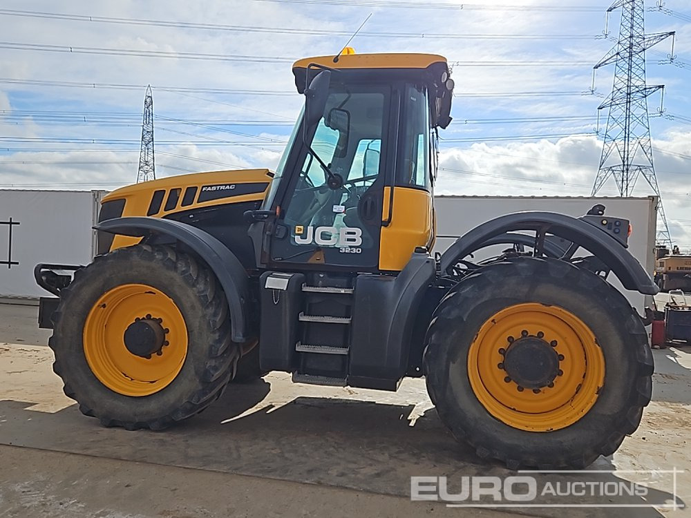 2014 JCB Fastrac 3230 - Trator: foto 2 2014 JCB Fastrac 3230 - Trator: foto 2