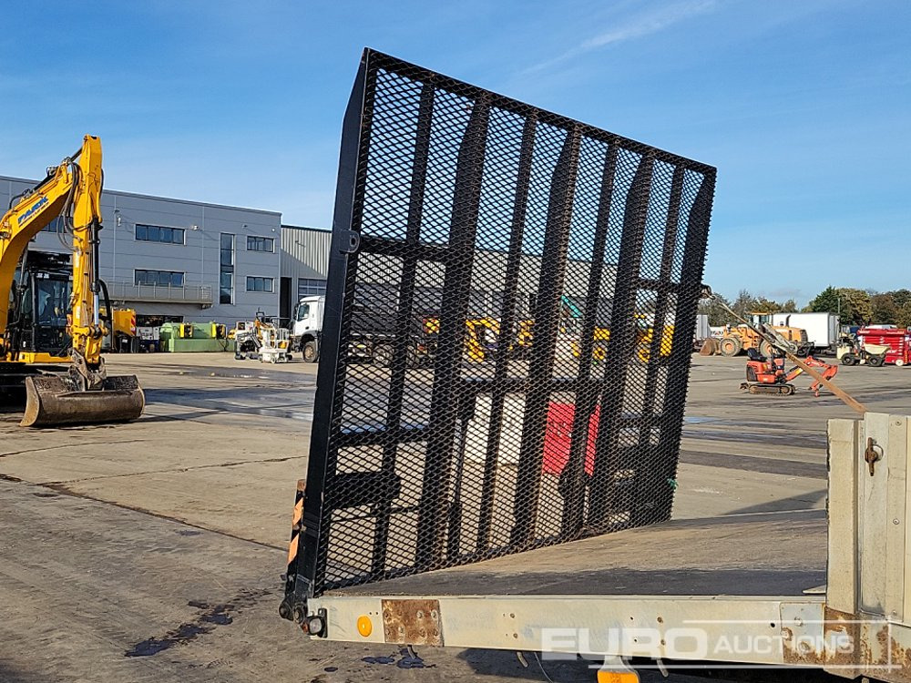 Camião de caixa aberta/ Plataforma para transporte de máquinas pesadas 2014 Mitsubishi Canter 7C15: foto 16