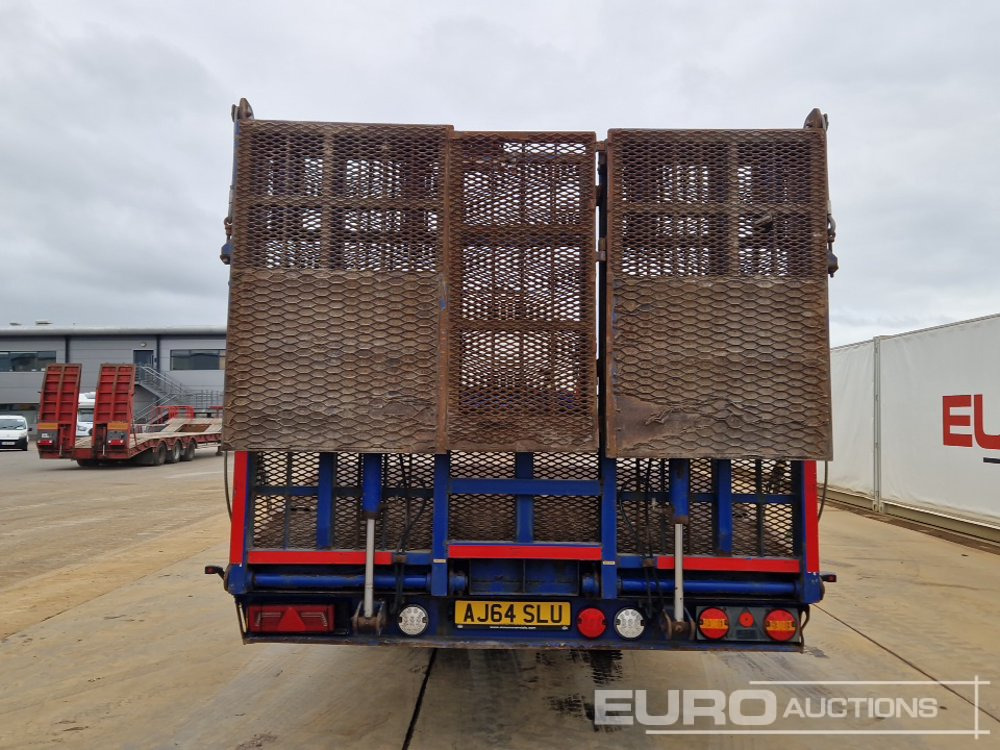 2014 Scania 6x2 Rear Lift Beavertail Plant Lorry, Auto Gearbox, Cruise Control, A/C, Winch, Hydraulic Fliptoe Ramp (HPI Export Marker - UK Registration Documents Are Not Available) - Camião de caixa aberta/ Plataforma: foto 4 2014 Scania 6x2 Rear Lift Beavertail Plant Lorry, Auto Gearbox, Cruise Control, A/C, Winch, Hydraulic Fliptoe Ramp (HPI Export Marker - UK Registration Documents Are Not Available) - Camião de caixa aberta/ Plataforma: foto 4
