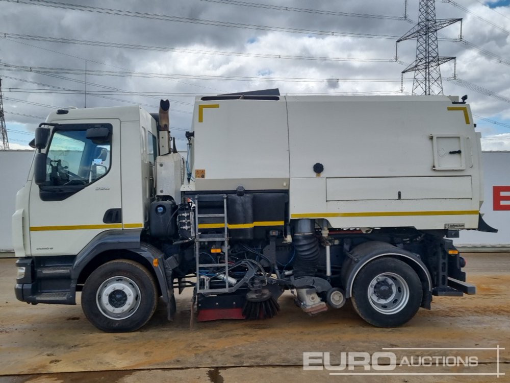 2015 DAF LF55.220 - Varredora urbana: foto 2 2015 DAF LF55.220 - Varredora urbana: foto 2