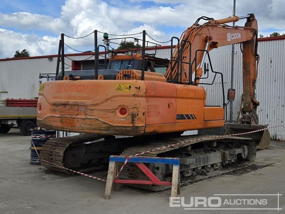2015 Doosan DX225LC-3 - Escavadora de rastos: foto 3 2015 Doosan DX225LC-3 - Escavadora de rastos: foto 3