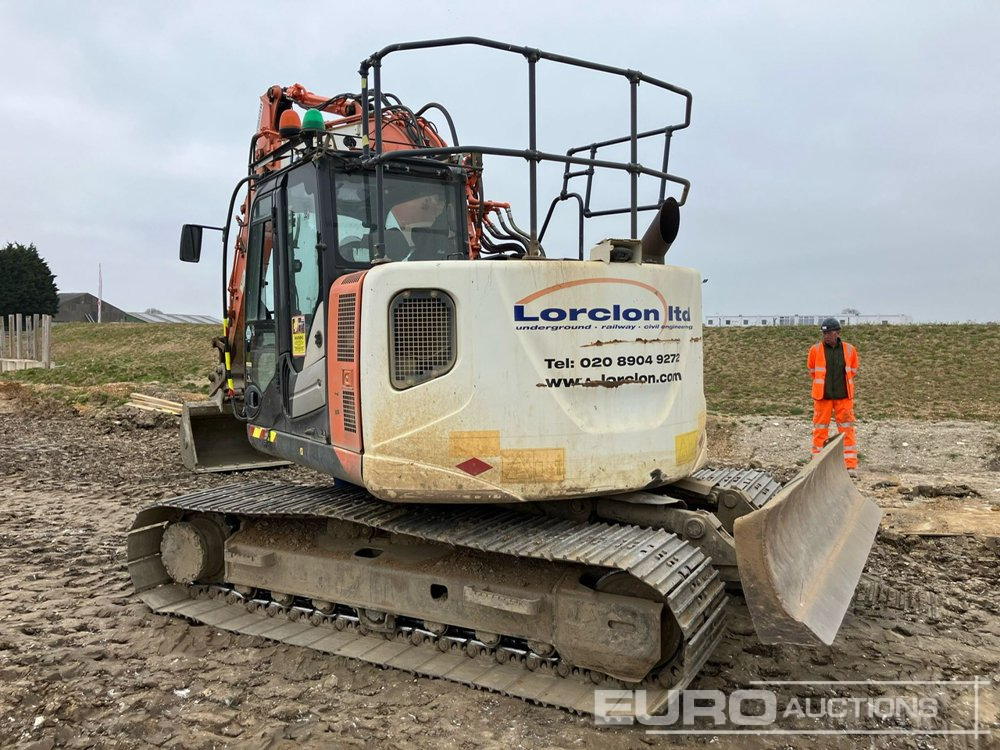 2015 Hitachi ZX135US-5B - Escavadora de rastos: foto 2 2015 Hitachi ZX135US-5B - Escavadora de rastos: foto 2