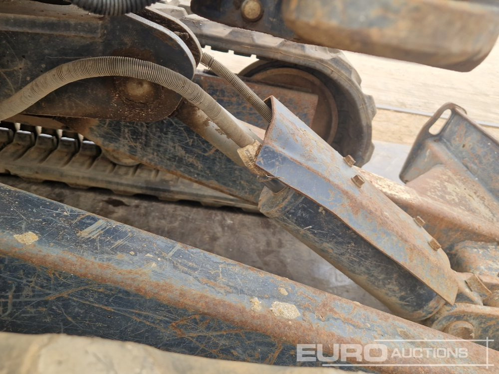 Mini escavadeira 2015 Kubota KX61-3: foto 34
