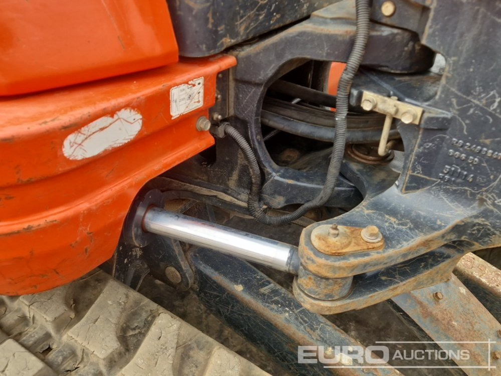 Mini escavadeira 2015 Kubota KX61-3: foto 33