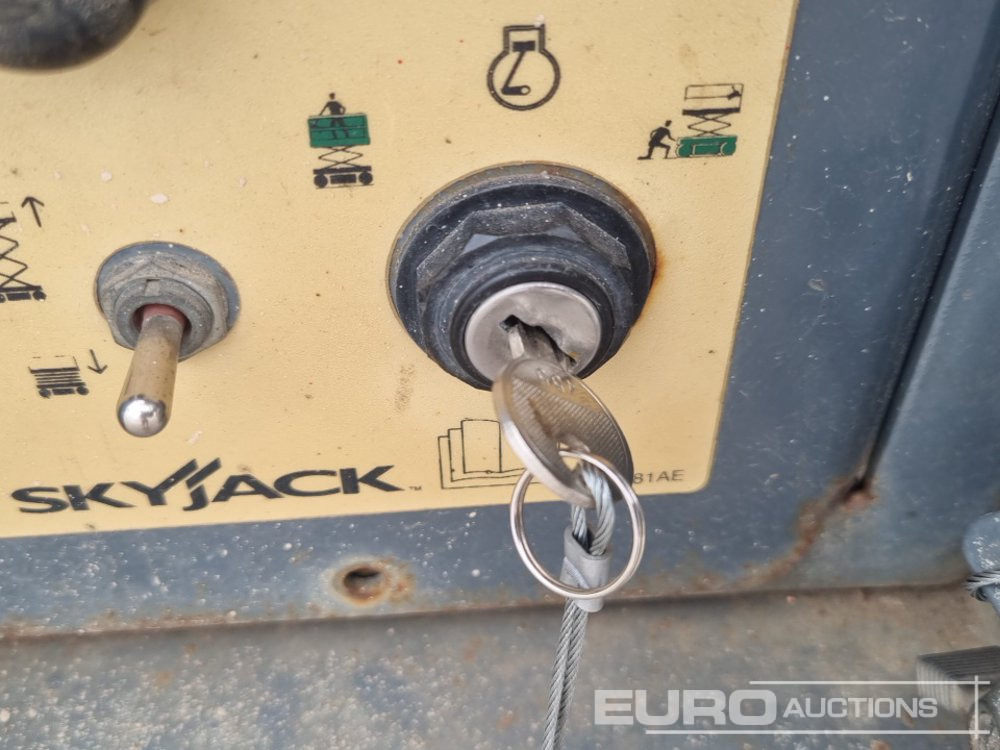 Plataforma aérea 2015 SkyJack SJ6826RT: foto 24