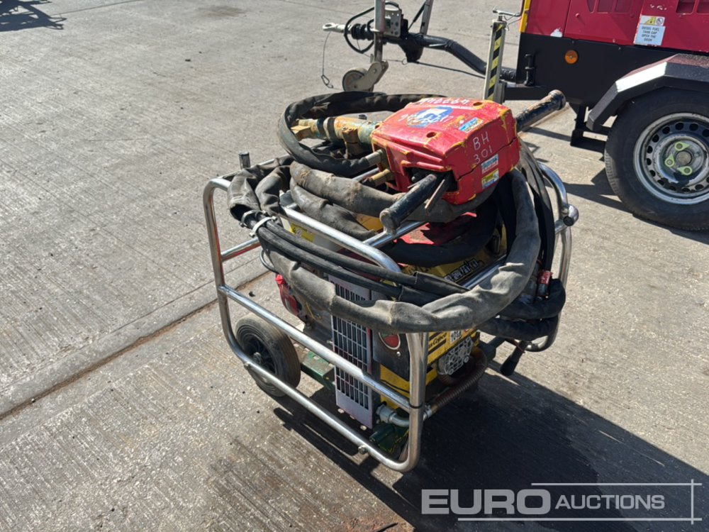 2016 Atlas Copco LR13-30 - Máquina de asfalto: foto 4 2016 Atlas Copco LR13-30 - Máquina de asfalto: foto 4