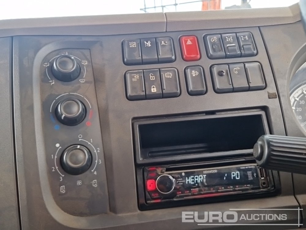 Camião de caixa aberta/ Plataforma 2016 DAF LF250: foto 34