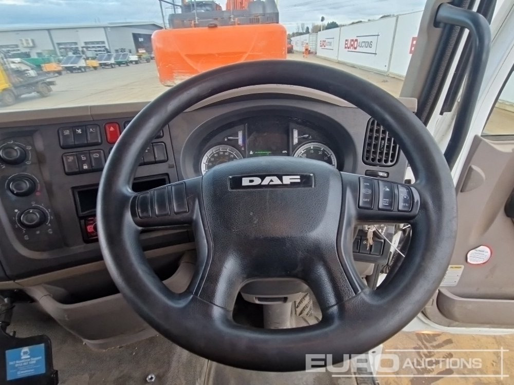 Camião de caixa aberta/ Plataforma 2016 DAF LF250: foto 36